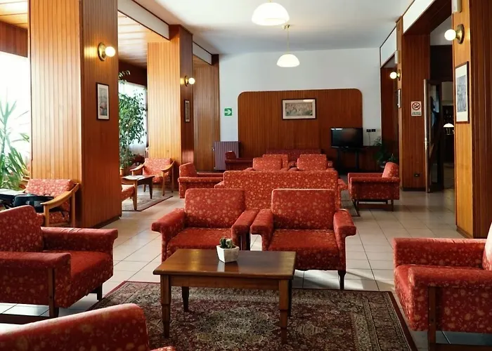 Family Como RivisondoliAlbergo